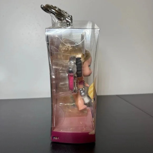 RARE Bratz Babyz Hair Flair Cloe 2006 1st Edition NIB - Picture 3 of 6